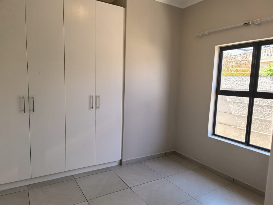 To Let 3 Bedroom Property for Rent in Parklands North Western Cape